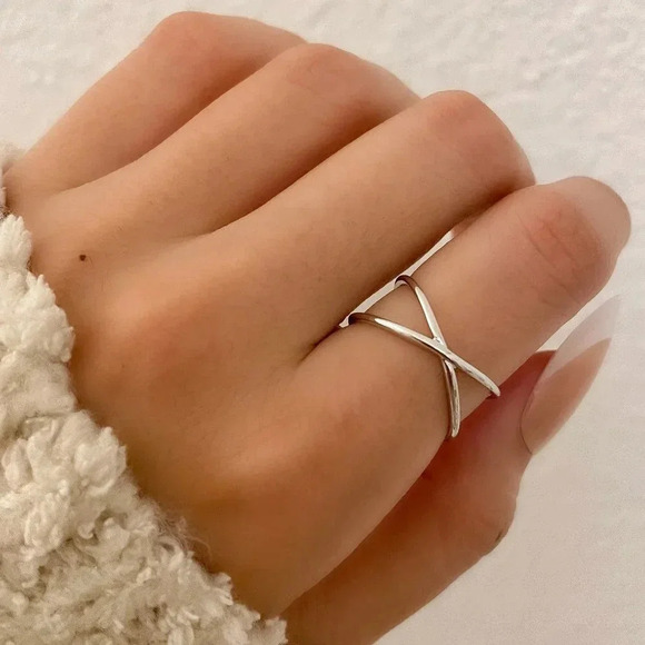 925 Sterling Silver Criss Cross Ring Dainty Layer Ring Stack Ring Band X Ring - Picture 1 of 5
